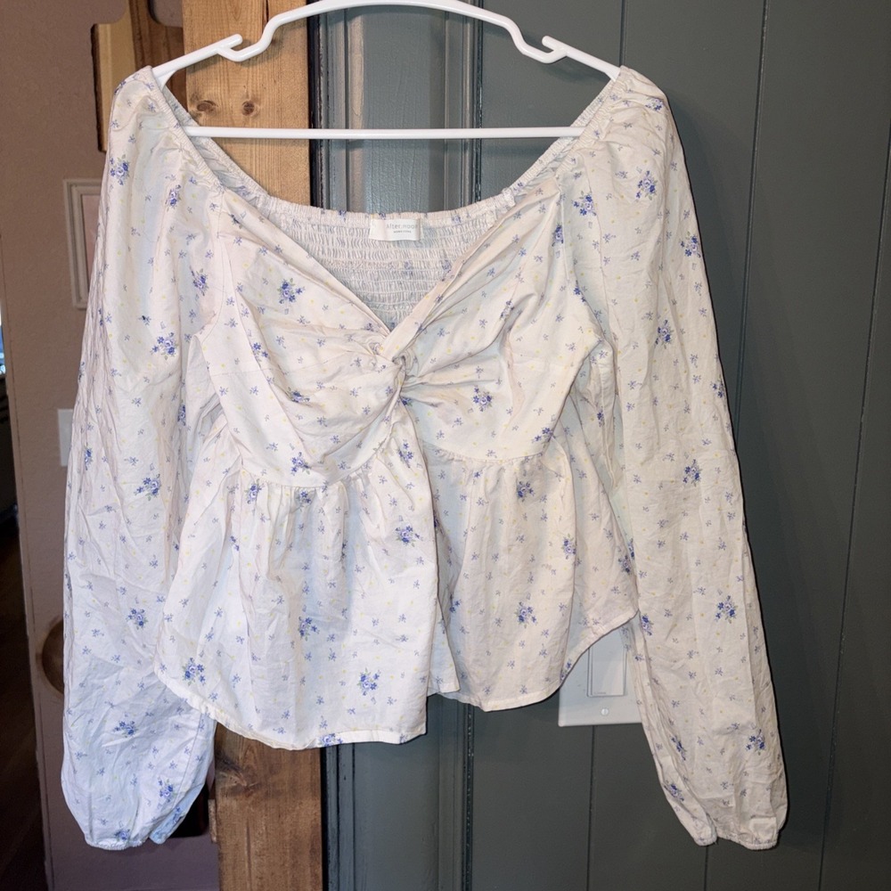 Women's Bohemian Cottagecore Floral Cropped Flowy Smocked Babydoll Top Shirt Med